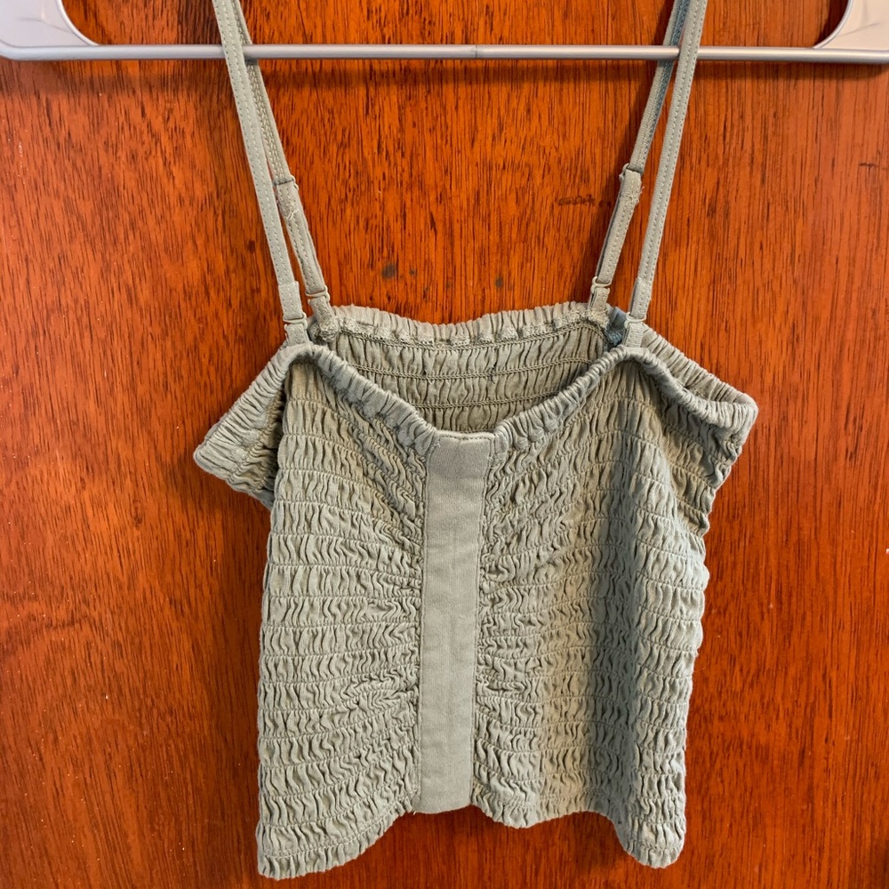 Crop top